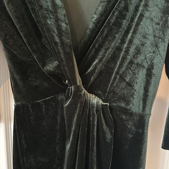 Zara Crushed Velvet Emerald Dress - Picture 2 of 3
